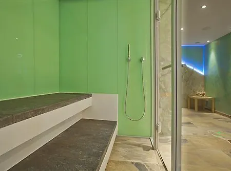 Arnika Garni Hotel